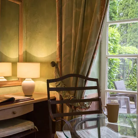 Hotel Chateau De Pizay Belleville-en-Beaujolais