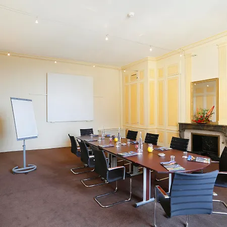 Chateau De Pizay 4* Belleville-en-Beaujolais